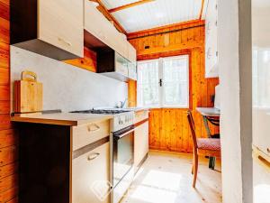 Prodej chaty, Starý Petřín - Jazovice, 82 m2