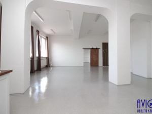 Pronájem kanceláře, Praha - Strašnice, U trati, 102 m2