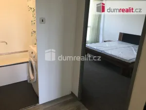 Pronájem bytu 1+1, Praha - Prosek, Veltruská, 27 m2