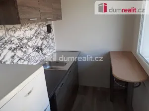 Pronájem bytu 1+1, Praha - Prosek, Veltruská, 27 m2