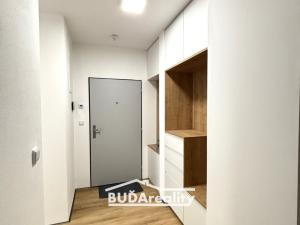 Pronájem bytu 1+kk, Zlín, Kvítková, 39 m2