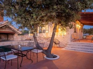 Prodej vily, Bol, Chorvatsko, 83 m2
