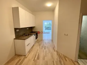 Pronájem bytu 2+1, Hořice, Sladkovského, 43 m2