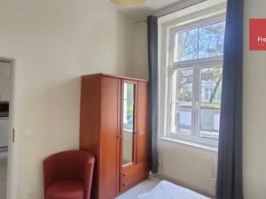 Prodej bytu 2+kk, Teplice, Vrchlického, 33 m2