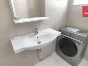 Prodej bytu 2+kk, Teplice, Vrchlického, 33 m2