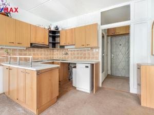 Prodej bytu 1+1, Karlovy Vary - Stará Role, Závodu míru, 38 m2