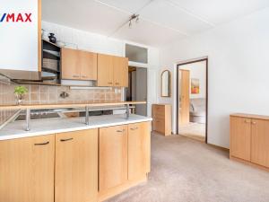 Prodej bytu 1+1, Karlovy Vary - Stará Role, Závodu míru, 38 m2