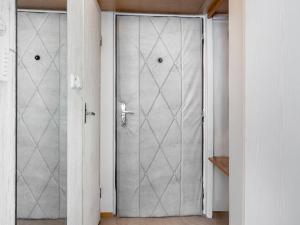 Prodej bytu 1+1, Karlovy Vary - Stará Role, Závodu míru, 38 m2
