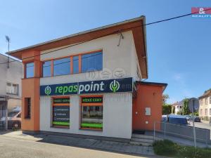 Prodej obchodního prostoru, Uherské Hradiště, Tř. Maršála Malinovského, 300 m2