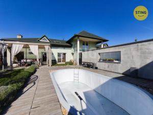 Prodej bytu 5+kk, Jabloňov, 206 m2