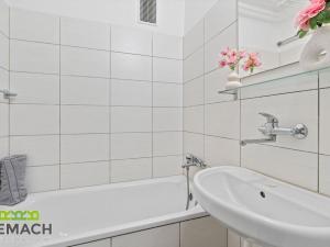 Pronájem bytu 2+1, Uherské Hradiště, Za Alejí, 69 m2