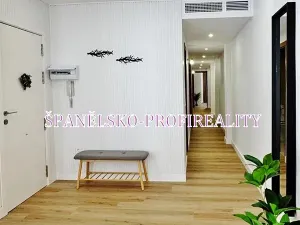 Prodej bytu 5+kk, Torrevieja, Španělsko, 110 m2