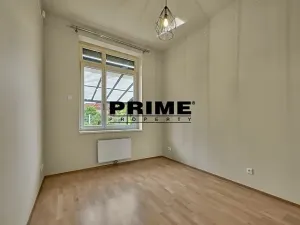 Pronájem bytu 2+kk, Praha - Vinohrady, U Zvonařky, 50 m2