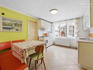 Prodej rodinného domu, Miroslavské Knínice, 179 m2