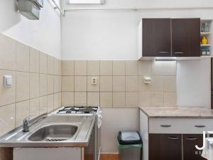 Prodej bytu 2+1, Praha - Libeň, Na stráži, 48 m2