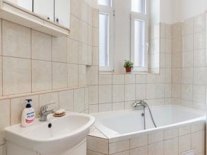 Prodej bytu 2+1, Praha - Libeň, Na stráži, 48 m2