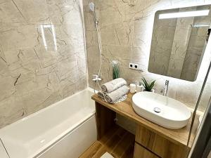 Prodej bytu 2+kk, Ostrava, Hlavní třída, 54 m2