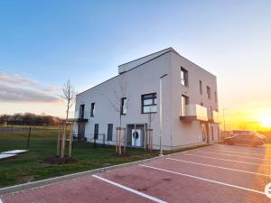 Pronájem bytu 2+kk, Praha - Újezd nad Lesy, Rohožnická, 58 m2
