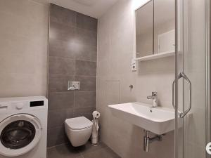Pronájem bytu 2+kk, Praha - Újezd nad Lesy, Rohožnická, 58 m2