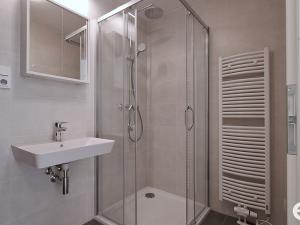 Pronájem bytu 2+kk, Praha - Újezd nad Lesy, Rohožnická, 58 m2