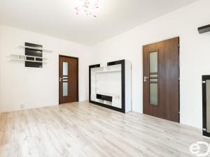 Prodej bytu 3+1, Sezimovo Ústí, K Hájence, 63 m2