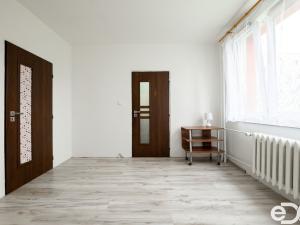 Prodej bytu 3+1, Sezimovo Ústí, K Hájence, 63 m2