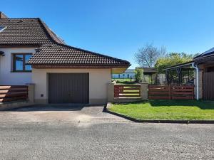 Prodej rodinného domu, Horní Jelení, K Dubu, 158 m2