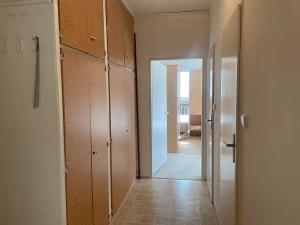 Pronájem bytu 2+1, Praha - Malešice, Tuchorazská, 54 m2