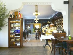 Pronájem restaurace, Praha - Nusle, Jaromírova, 353 m2
