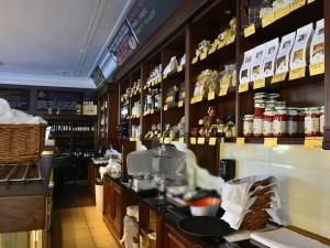 Pronájem restaurace, Praha - Nusle, Jaromírova, 353 m2