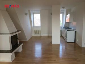Pronájem bytu 2+kk, Praha - Strašnice, Radošovická, 60 m2