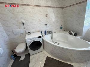 Pronájem bytu 2+kk, Praha - Strašnice, Radošovická, 60 m2