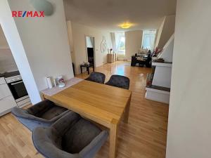 Pronájem bytu 2+kk, Praha - Strašnice, Radošovická, 60 m2