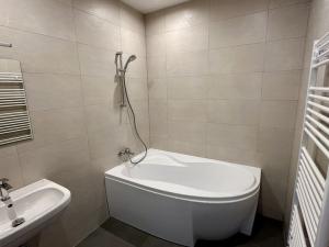 Pronájem bytu 2+1, Tlučná, Na Čampuli, 72 m2