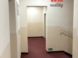 Prodej komerční nemovitosti, Karlovy Vary - Stará Role, Závodu míru, 700 m2