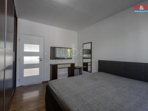 Prodej bytu 3+1, Klatovy - Klatovy III, Pod Hůrkou, 66 m2