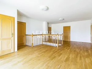 Pronájem vily, Praha - Nebušice, Ke strži, 400 m2