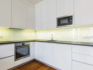 Pronájem bytu 2+kk, Praha - Dejvice, Bechyňova, 62 m2