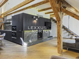 Prodej bytu 2+kk, Praha - Staré Město, U obecního dvora, 125 m2