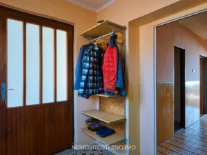 Prodej rodinného domu, Štěkeň, Lesní, 165 m2