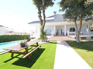 Prodej rodinného domu, Torrevieja, Španělsko, 520 m2