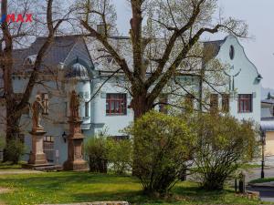 Prodej vícegeneračního domu, Valeč, Široká, 688 m2