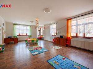 Prodej vícegeneračního domu, Valeč, Široká, 688 m2