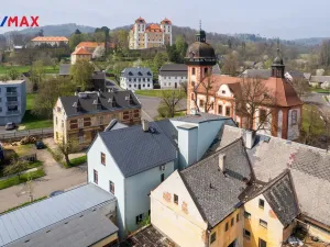 Prodej vícegeneračního domu, Valeč, Široká, 688 m2