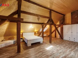 Prodej vícegeneračního domu, Valeč, Široká, 688 m2