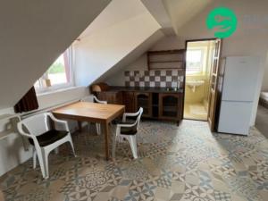 Prodej bytu 1+kk, Černiv, Černiv, 52 m2