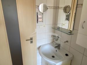 Pronájem bytu 2+1, Jihlava, Vrchlického, 51 m2