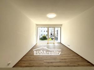 Pronájem bytu 1+kk, Zlín, Kvítková, 33 m2
