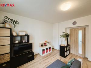 Prodej bytu 2+kk, Praha - Lochkov, Cementářská, 46 m2