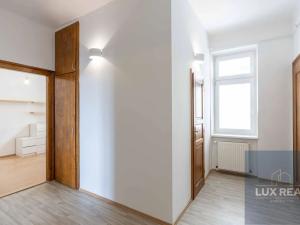 Prodej bytu 3+1, Znojmo, Jarošova, 78 m2